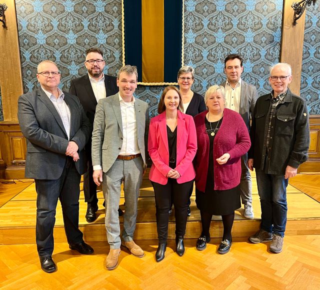 „Es macht nur Sinn, wenn wir alle an einem Strang ziehen.“ -  Sandra Boser MdL besucht die Stadt Wolfach und den Schreibgeräte-Hersteller Klio-Eterna